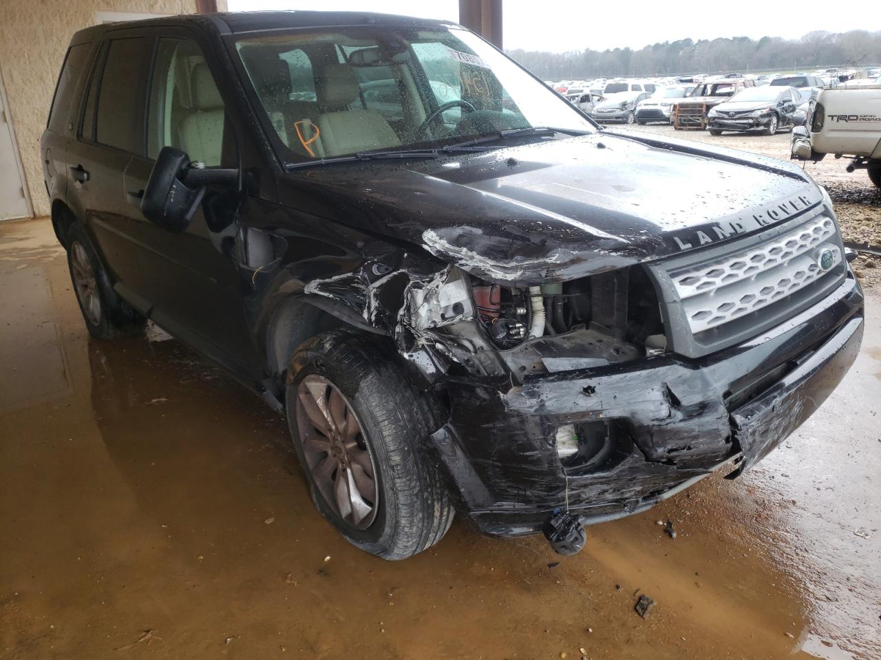Photo 1 from auction – 2011 LAND ROVER LR2 with VIN SALFR2BN5BH220204