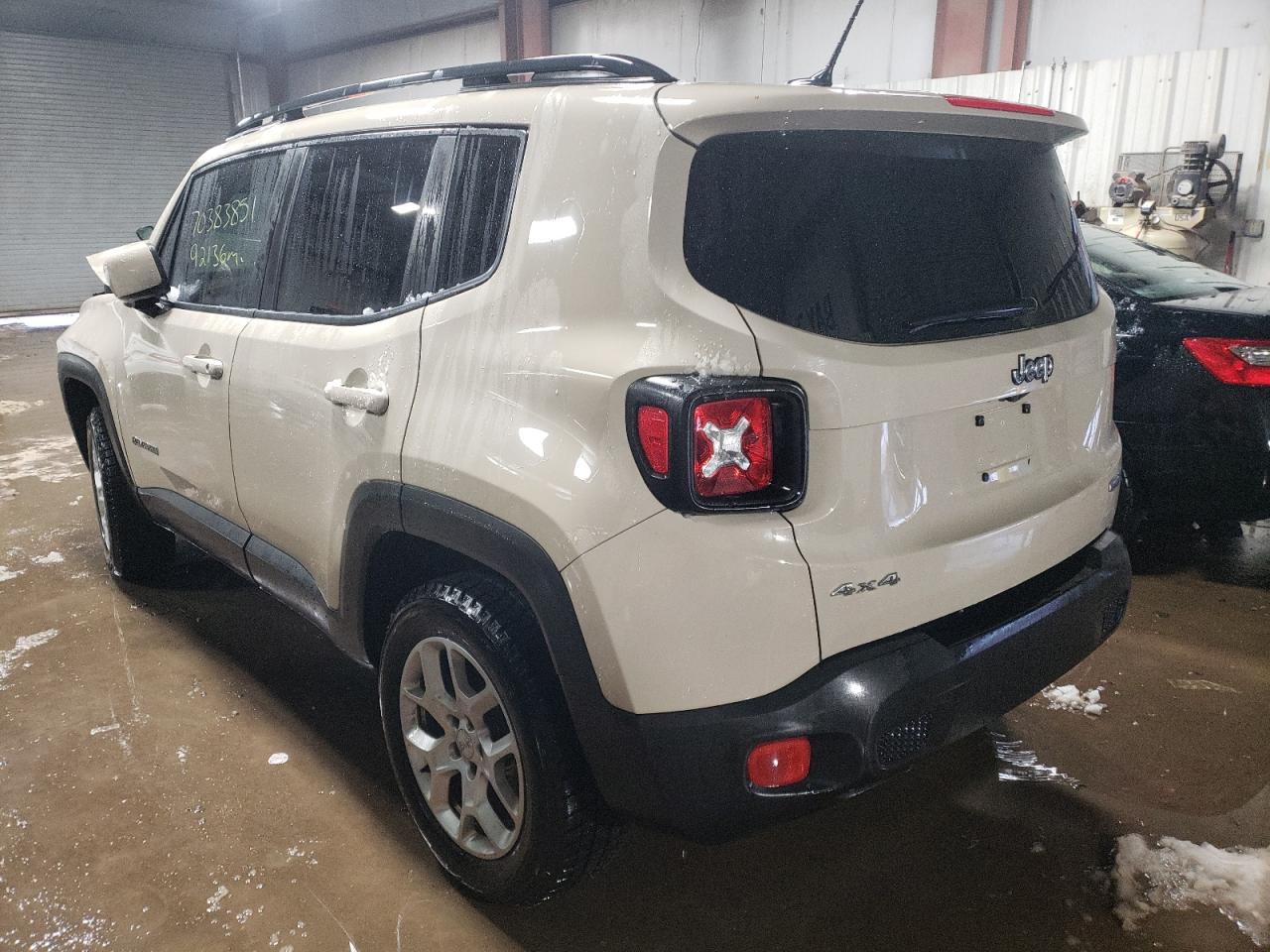 Photo 3 from auction – 2015 JEEP RENEGADE L with VIN ZACCJBBT0FPB91046