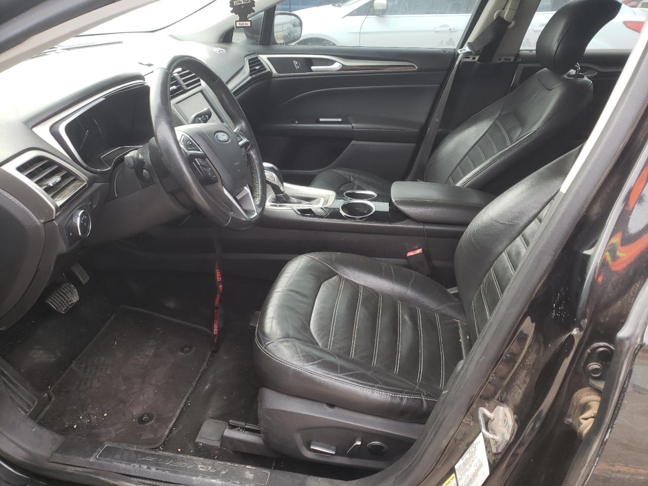 Photo 5 from auction – 2013 FORD FUSION SE with VIN 3FA6P0HR0DR127402