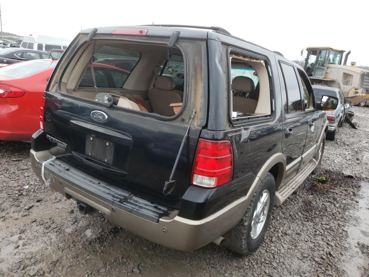 Photo 4 from auction – 2004 FORD EXPEDITION with VIN 1FMFU17L34LB19651