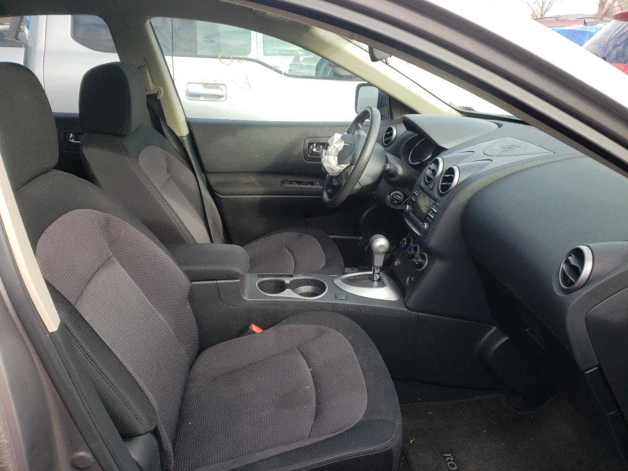 Photo 5 from auction – 2012 NISSAN ROGUE S with VIN JN8AS5MV2CW715465