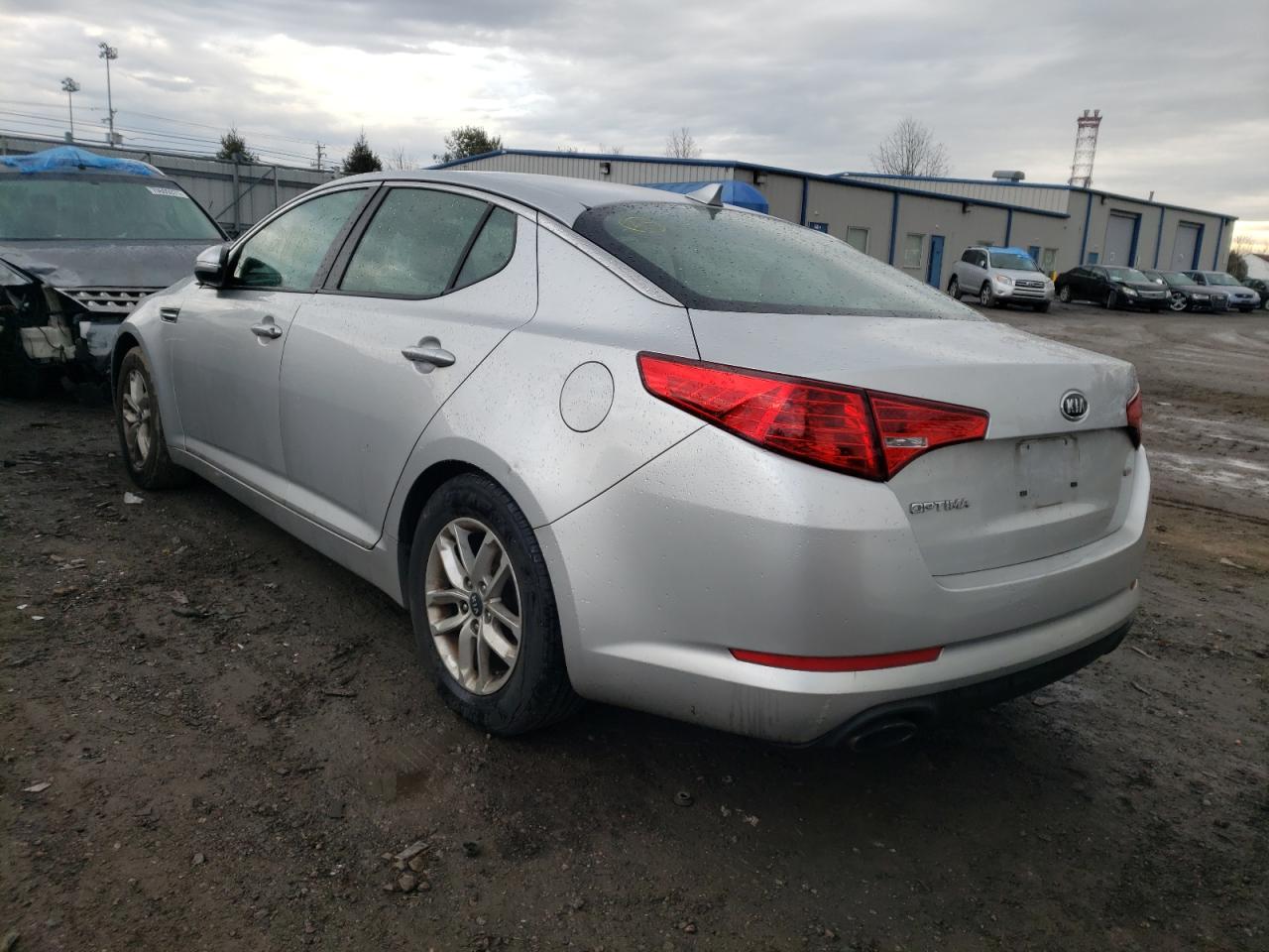 Photo 3 from auction – 2011 KIA OPTIMA LX with VIN KNAGM4A71B5111116