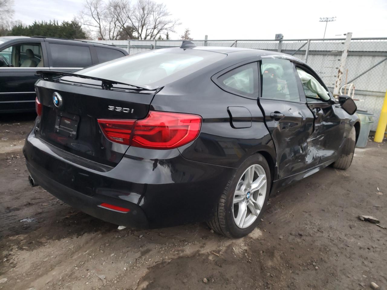 Photo 4 from auction – 2018 BMW 330 XIGT with VIN WBA8Z9C58JG827982