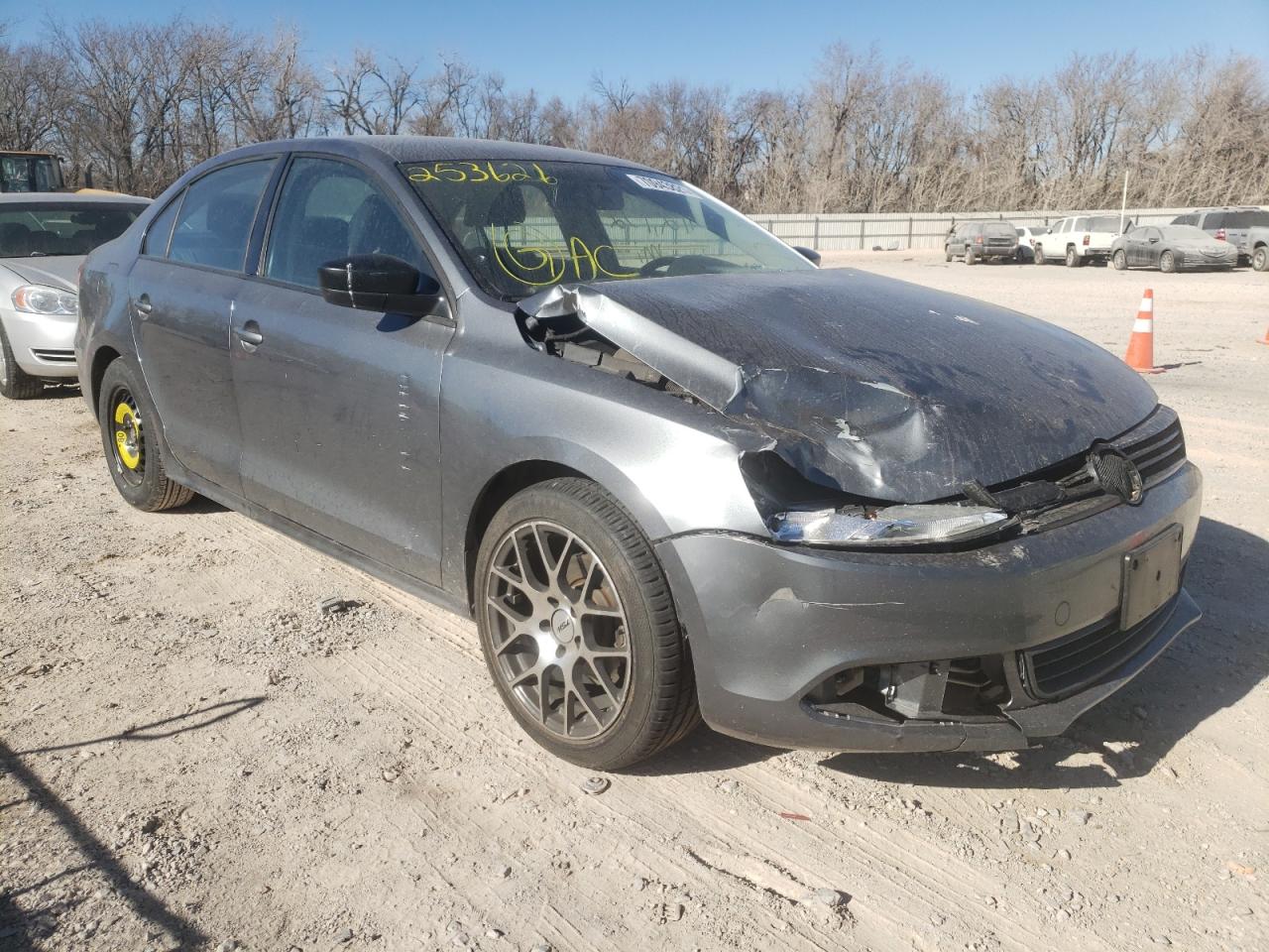 Photo 1 from auction – 2014 VOLKSWAGEN JETTA BASE with VIN 3VW2K7AJ5EM253626