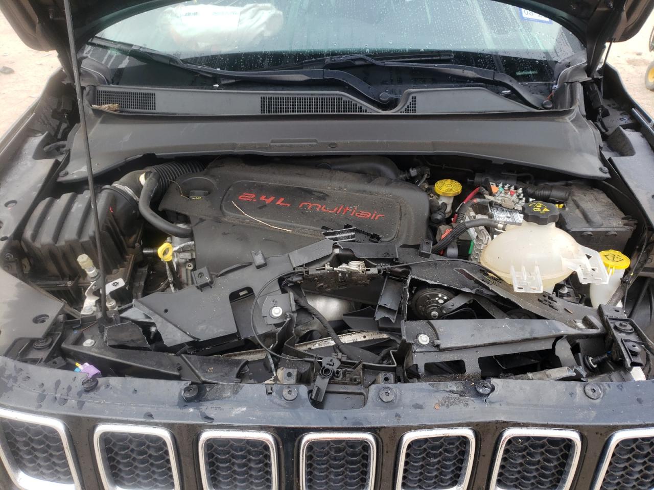 Photo 7 from auction – 2018 JEEP COMPASS LA with VIN 3C4NJDBB9JT175425