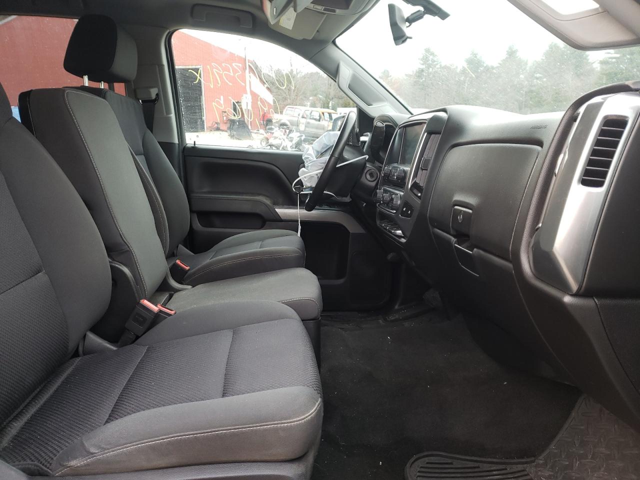 Photo 5 from auction – 2018 CHEVROLET SILVERADO with VIN 2GCVKREC2J1110433