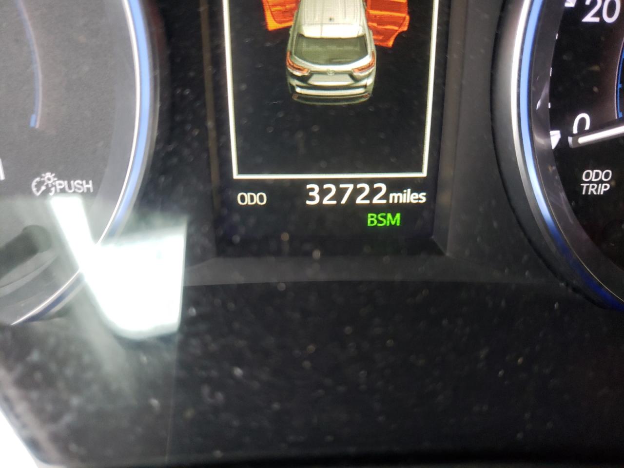Photo 8 from auction – 2018 TOYOTA HIGHLANDER with VIN 5TDJGRFH7JS043816