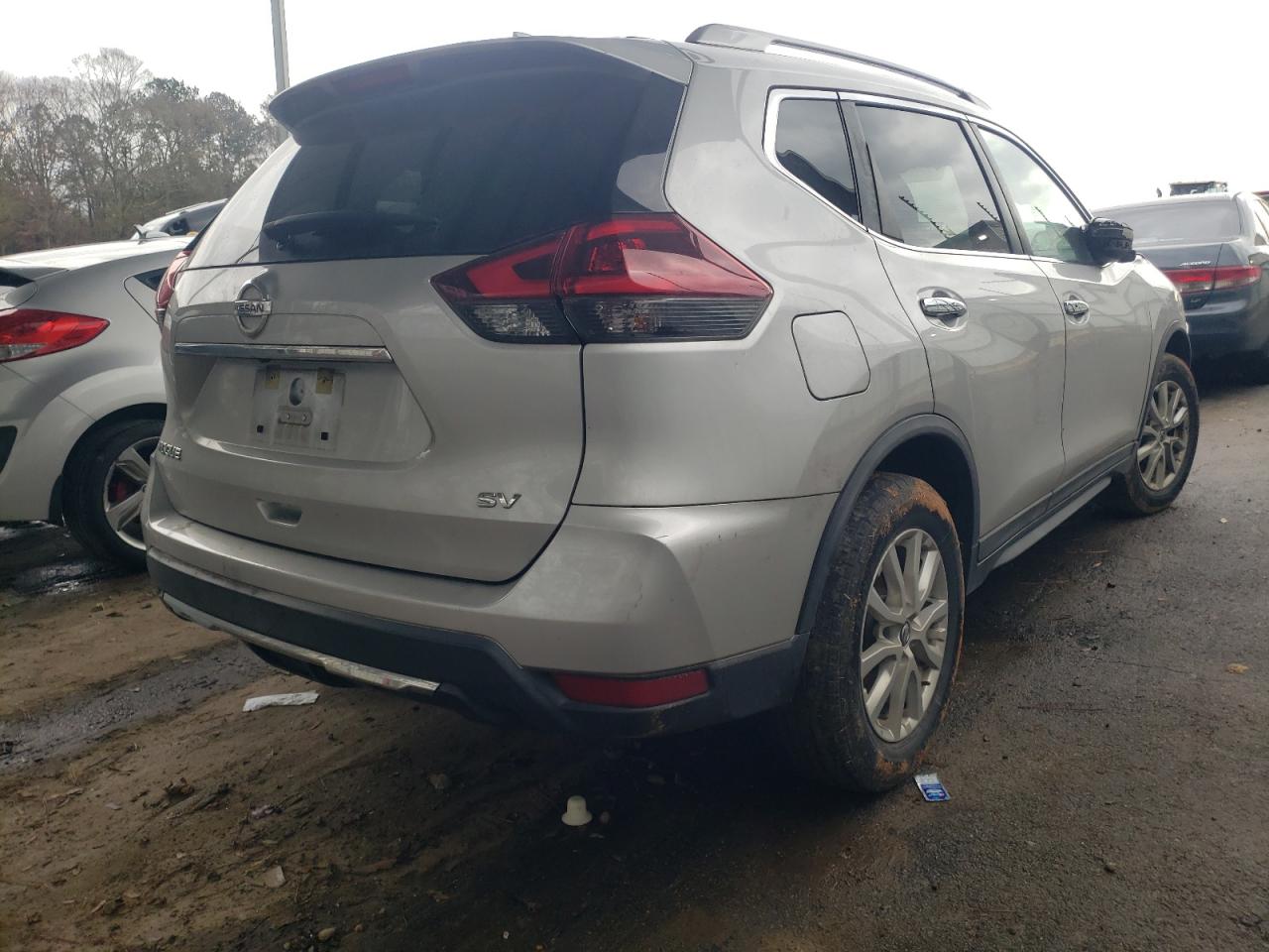 Photo 4 from auction – 2018 NISSAN ROGUE S with VIN KNMAT2MT3JP579862
