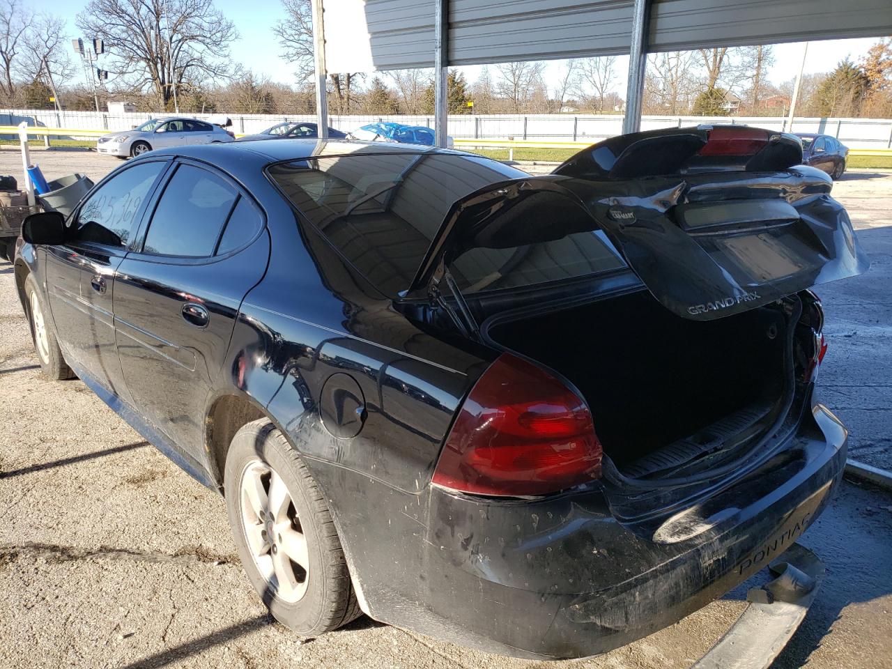 Photo 3 from auction – 2007 PONTIAC GRAND PRIX with VIN 2G2WP552871211415