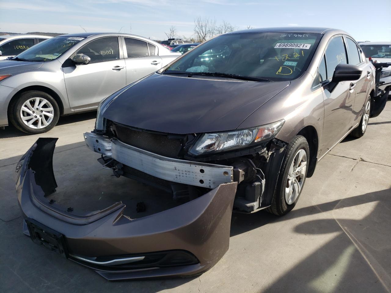 Photo 2 from auction – 2015 HONDA CIVIC LX with VIN 19XFB2F57FE113835