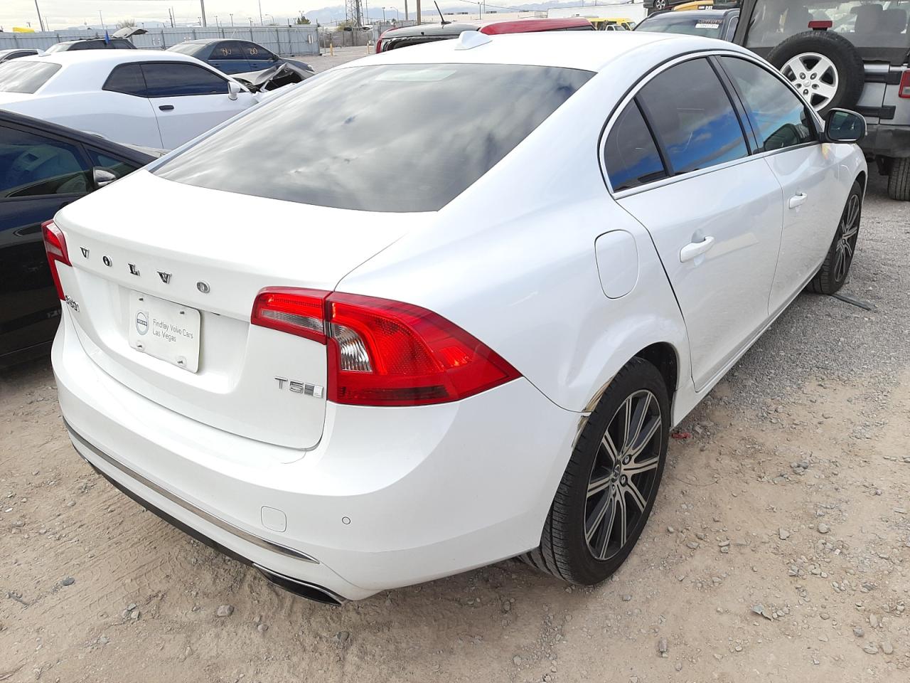 Photo 4 from auction – 2016 VOLVO S60 PREMIE with VIN LYV402FK6GB089012