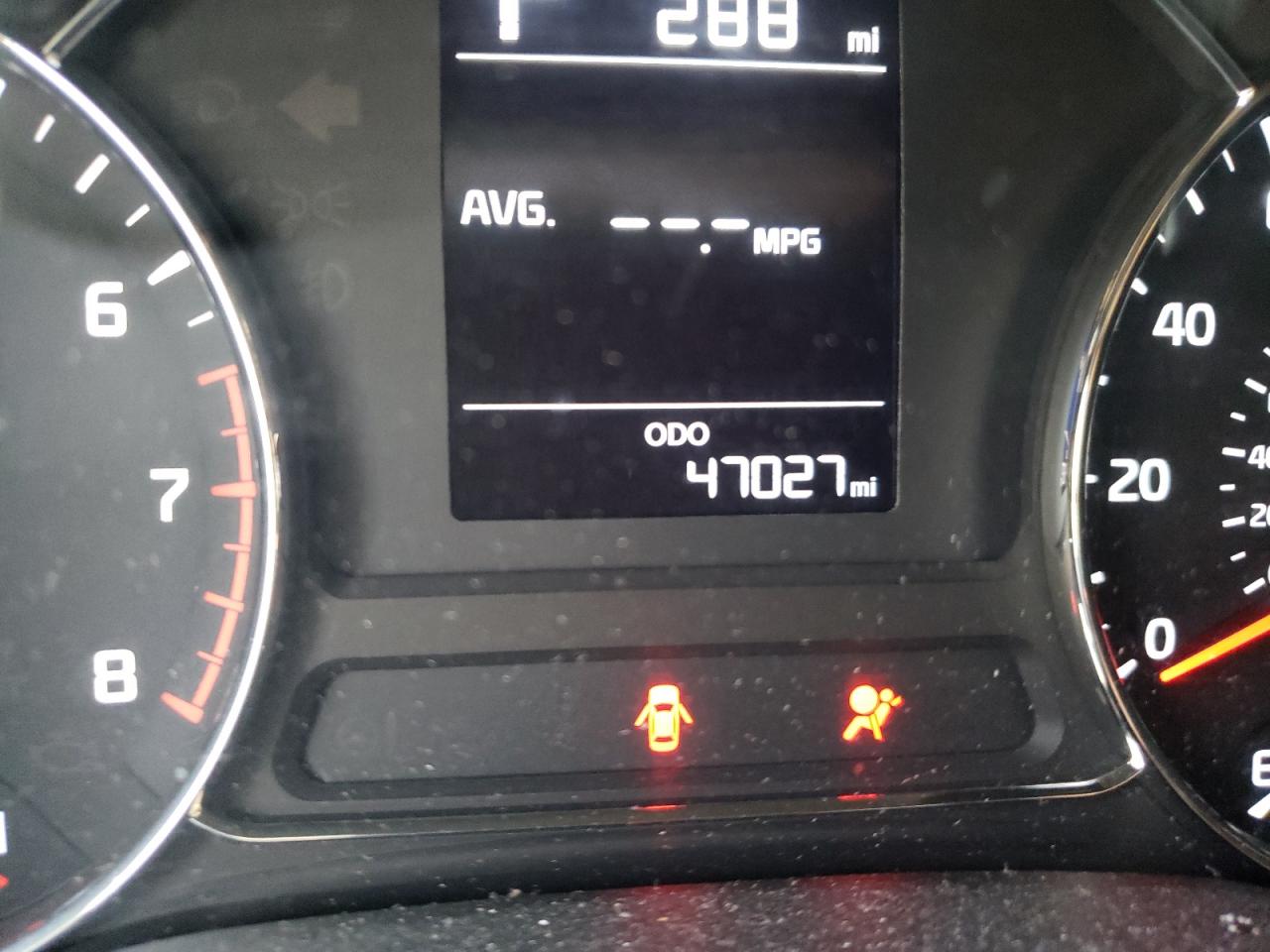 Photo 8 from auction – 2017 KIA FORTE LX with VIN 3KPFK4A71HE156901
