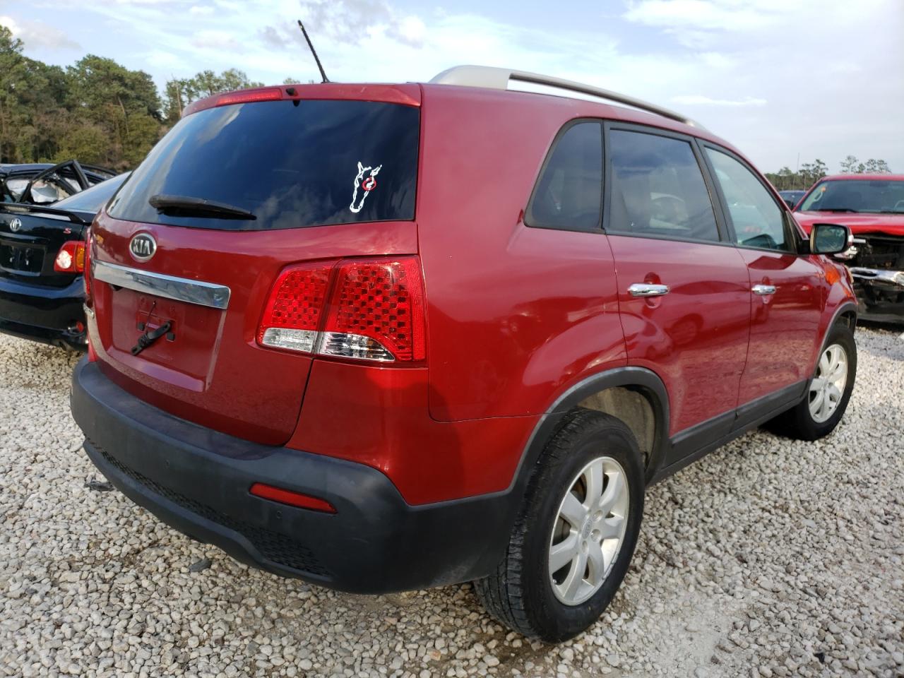 Photo 4 from auction – 2011 KIA SORENTO BA with VIN 5XYKT3A15BG056070
