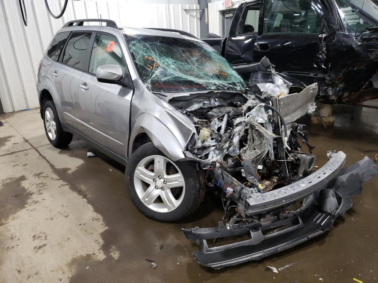 SUBARU FORESTER 2 2010 with VIN JF2SH6DC9AH801233 - Photo from auction