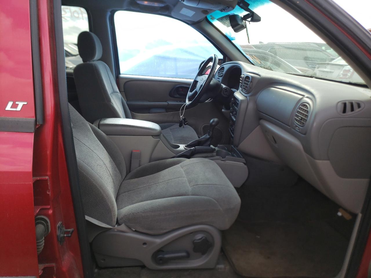 Photo 5 from auction – 2002 CHEVROLET TRAILBLAZE with VIN 1GNDS13S922198316