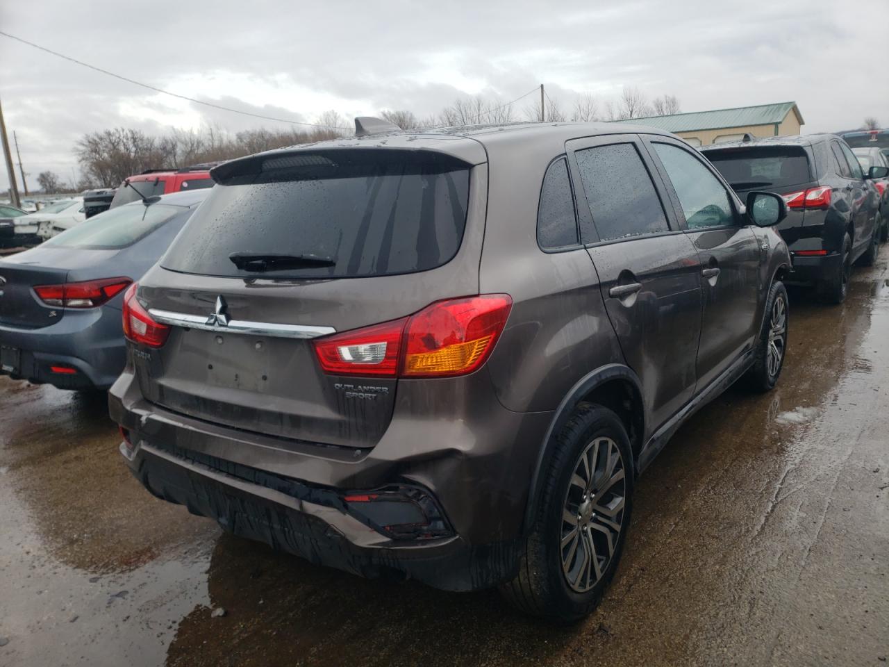 Photo 4 from auction – 2018 MITSUBISHI OUTLANDER with VIN JA4AP3AU4JU010876