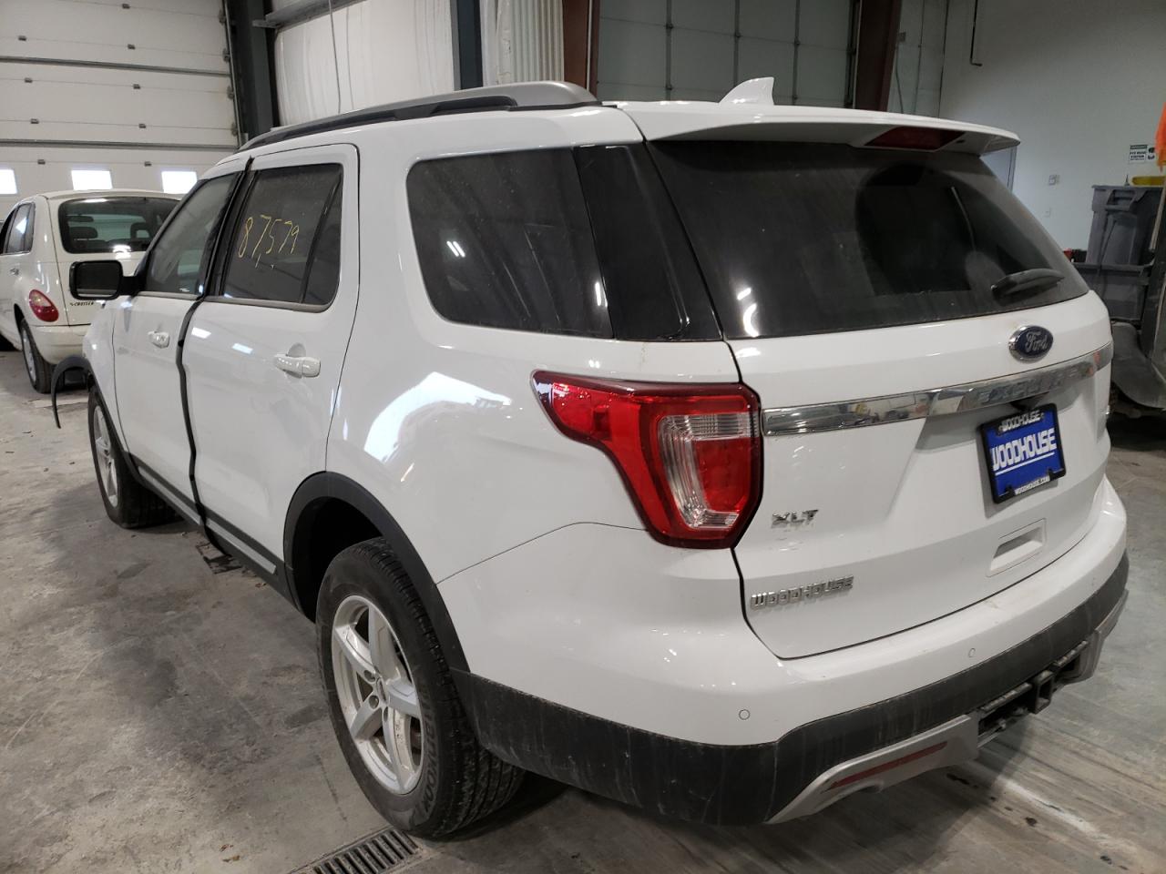 Photo 3 from auction – 2016 FORD EXPLORER X with VIN 1FM5K8D84GGB26535