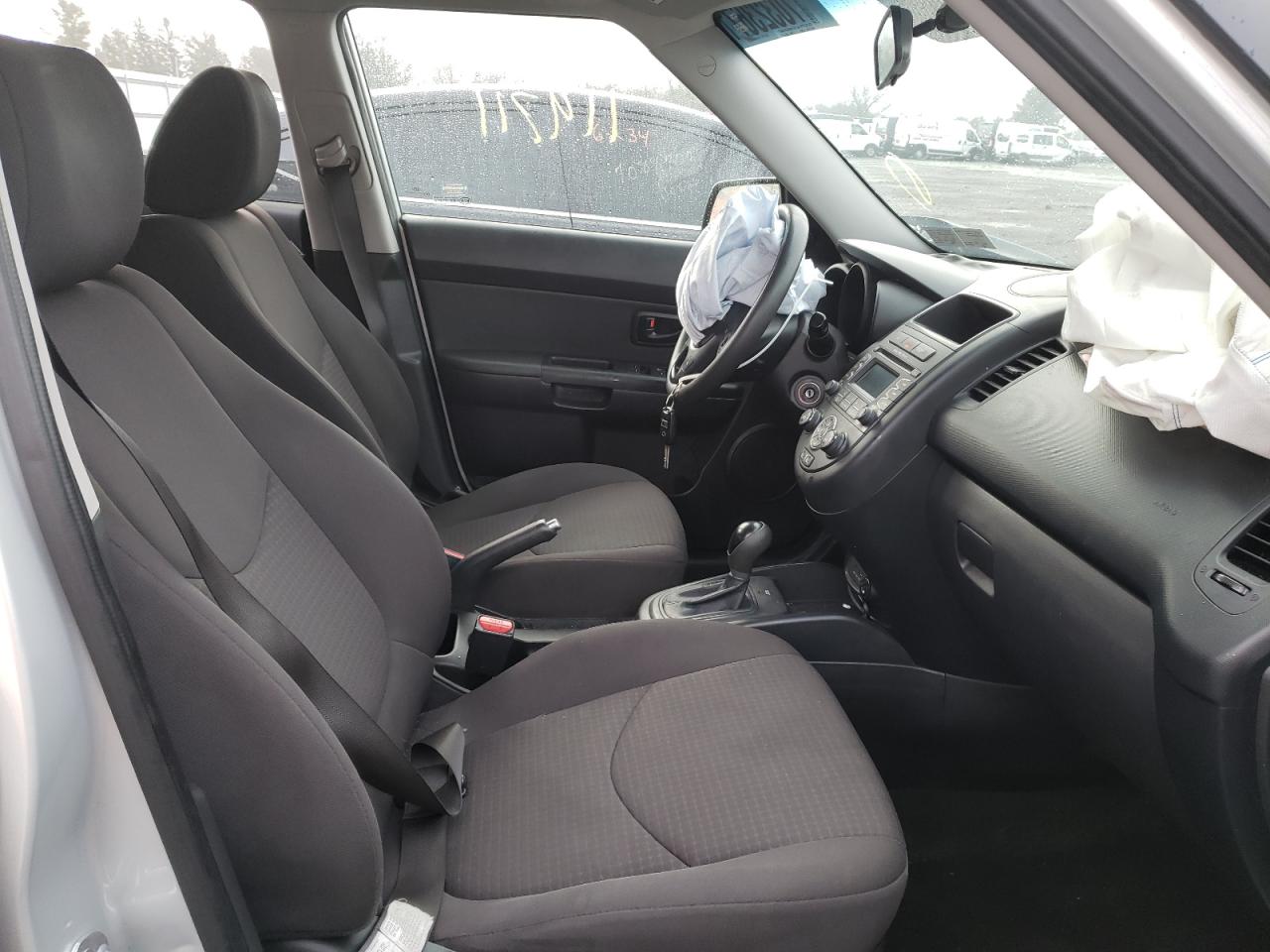 Photo 5 from auction – 2013 KIA SOUL with VIN KNDJT2A59D7755548