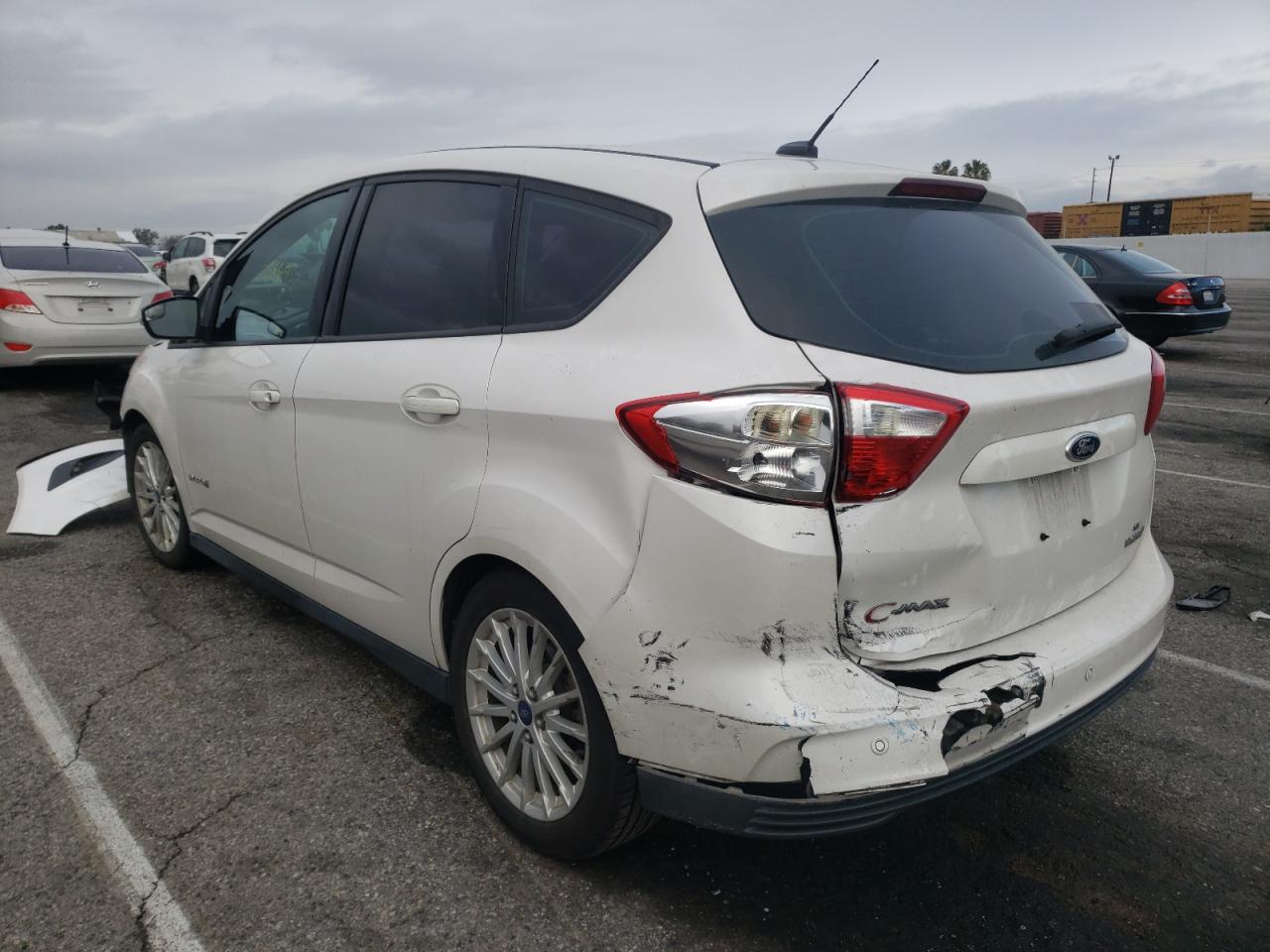 Photo 3 from auction – 2013 FORD C-MAX SE with VIN 1FADP5AU8DL504978
