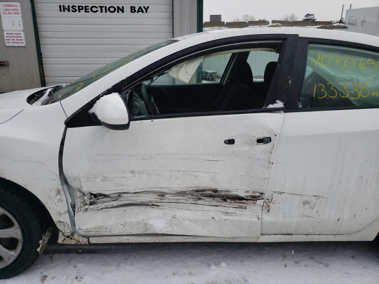 Photo 9 from auction – 2011 MAZDA 3 I with VIN JM1BL1UG0B1381939