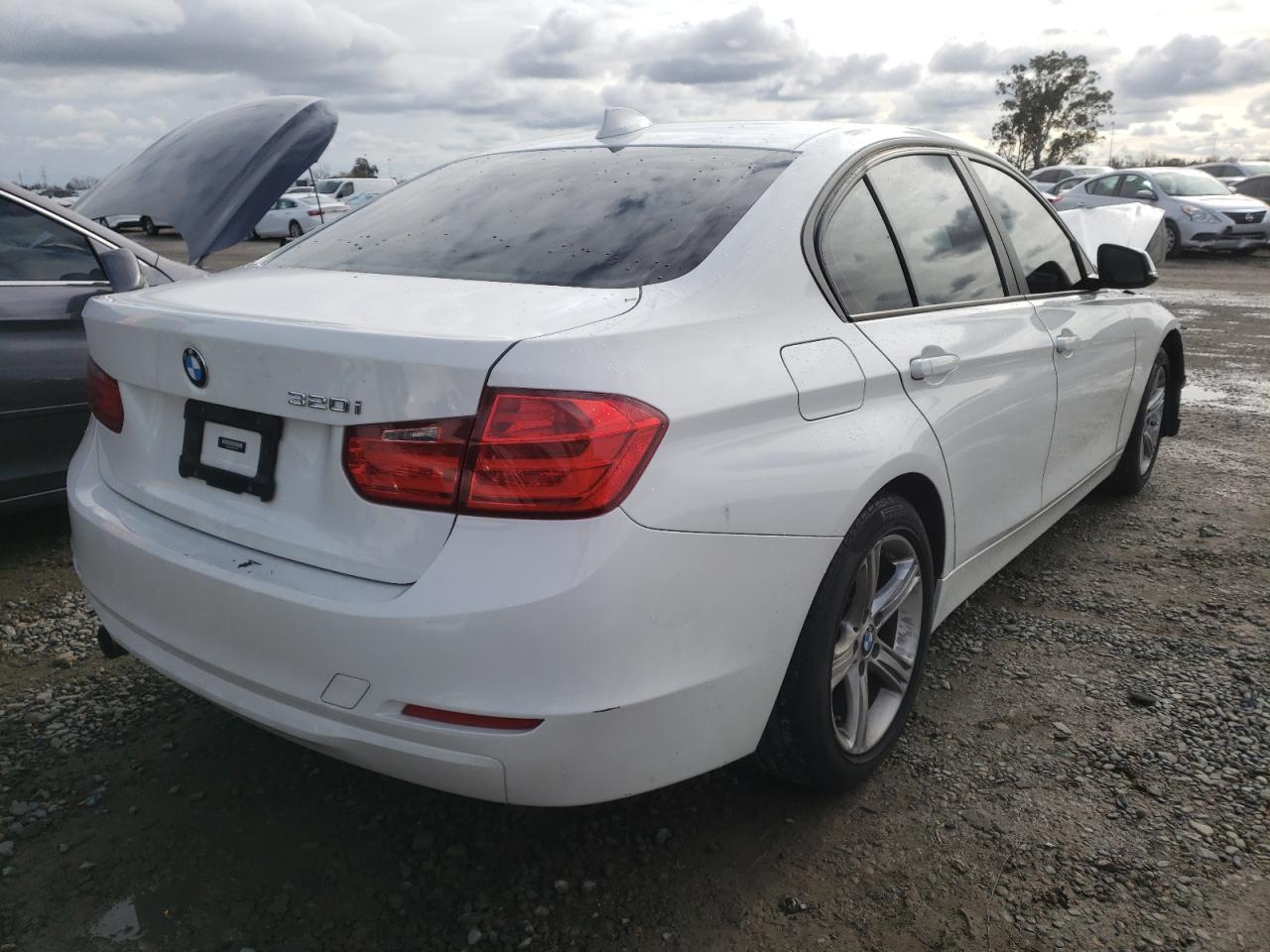 Photo 4 from auction – 2015 BMW 320 I with VIN WBA3B1C55FK135764