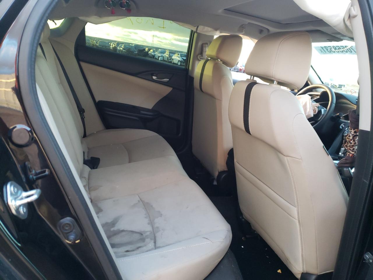Photo 6 from auction – 2016 HONDA CIVIC EX with VIN 19XFC1F34GE204908