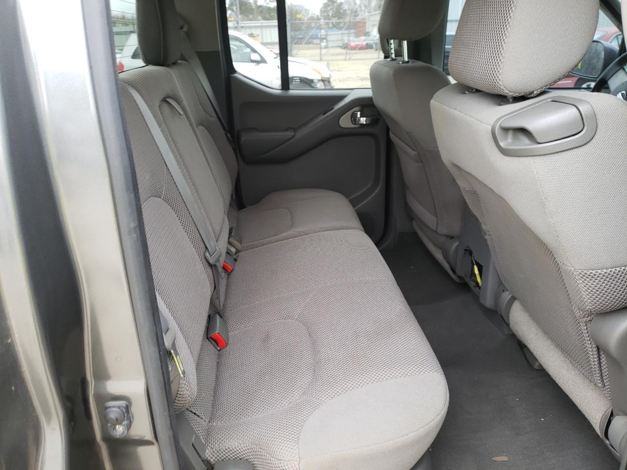 Photo 6 from auction – 2007 NISSAN FRONTIER C with VIN 1N6AD07W17C461412