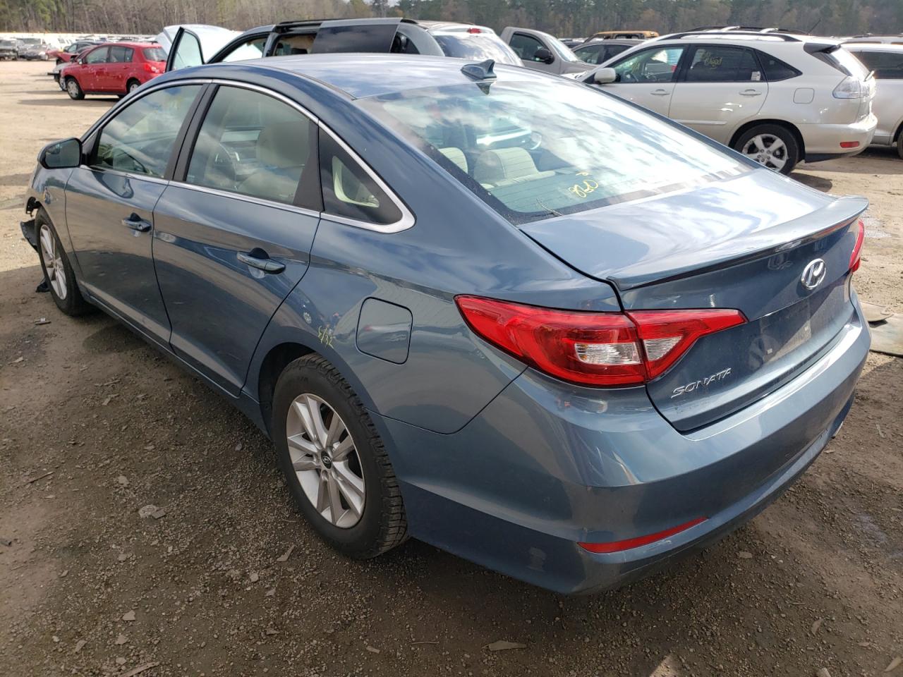 Photo 3 from auction – 2015 HYUNDAI SONATA SE with VIN 5NPE24AF4FH069103