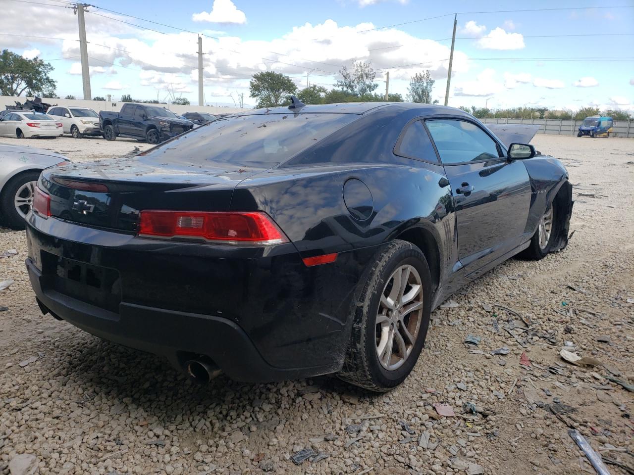 Photo 4 from auction – 2014 CHEVROLET CAMARO LS with VIN 2G1FA1E34E9187703