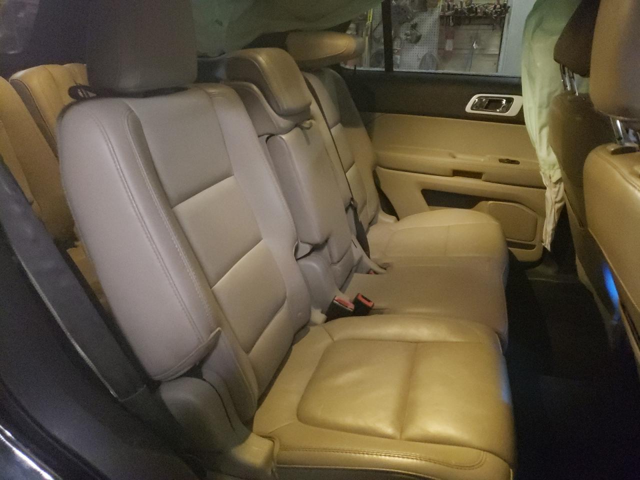 Photo 6 from auction – 2015 FORD EXPLORER L with VIN 1FM5K8F89FGB27093