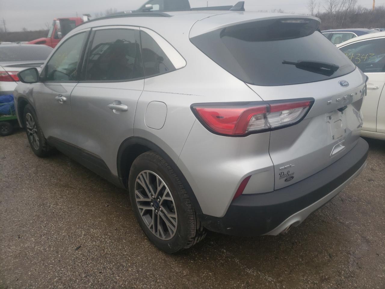 Photo 3 from auction – 2020 FORD ESCAPE SEL with VIN 1FMCU0H6XLUA33137