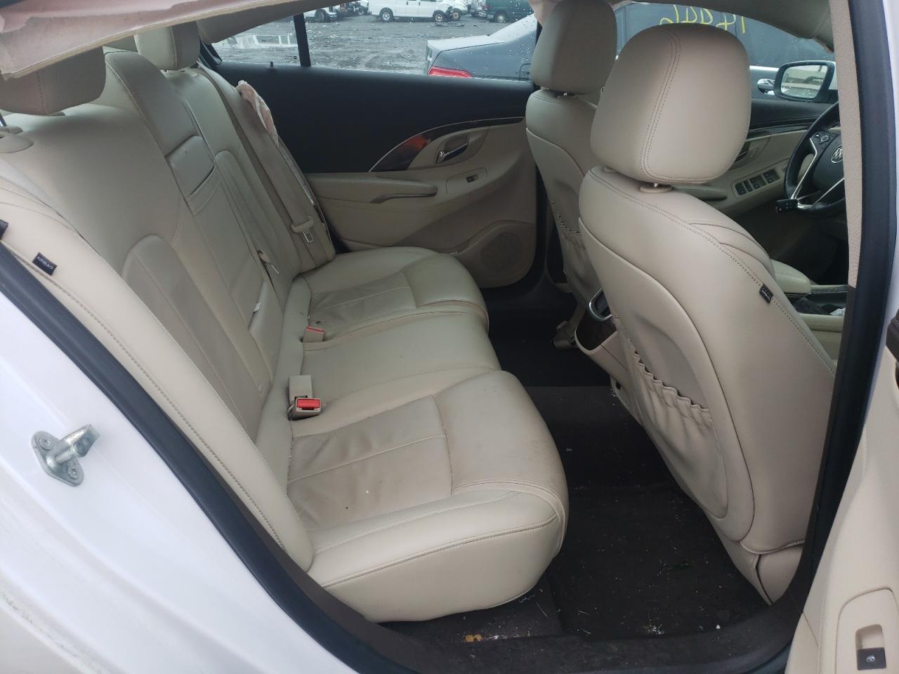 Photo 6 from auction – 2015 BUICK LACROSSE with VIN 1G4GB5G3XFF254046