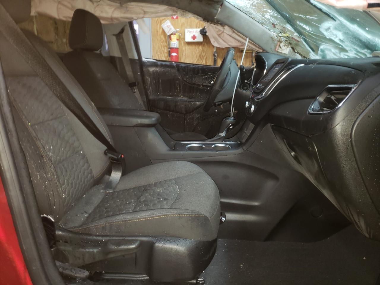 Photo 5 from auction – 2021 CHEVROLET EQUINOX LT with VIN 2GNAXUEV6M6164885