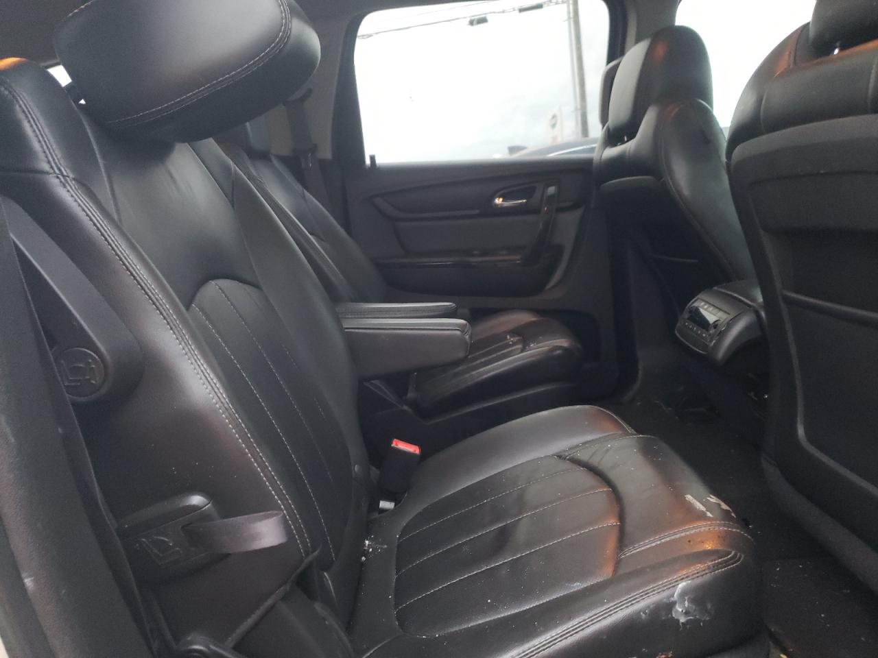 Photo 6 from auction – 2015 CHEVROLET TRAVERSE L with VIN 1GNKVJKD2FJ175733