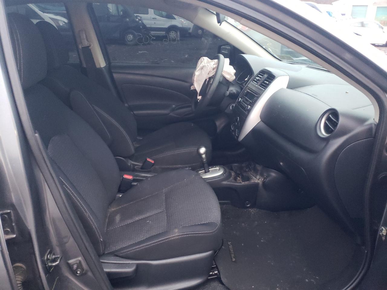 Photo 5 from auction – 2017 NISSAN VERSA S with VIN 3N1CN7AP5HL836245