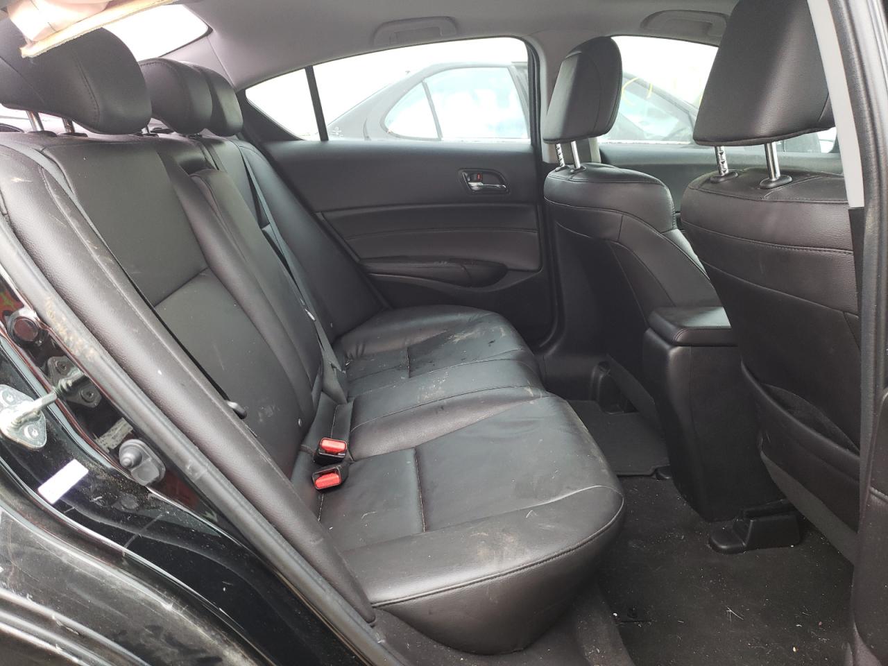 Photo 6 from auction – 2016 ACURA ILX BASE W with VIN 19UDE2F33GA014027