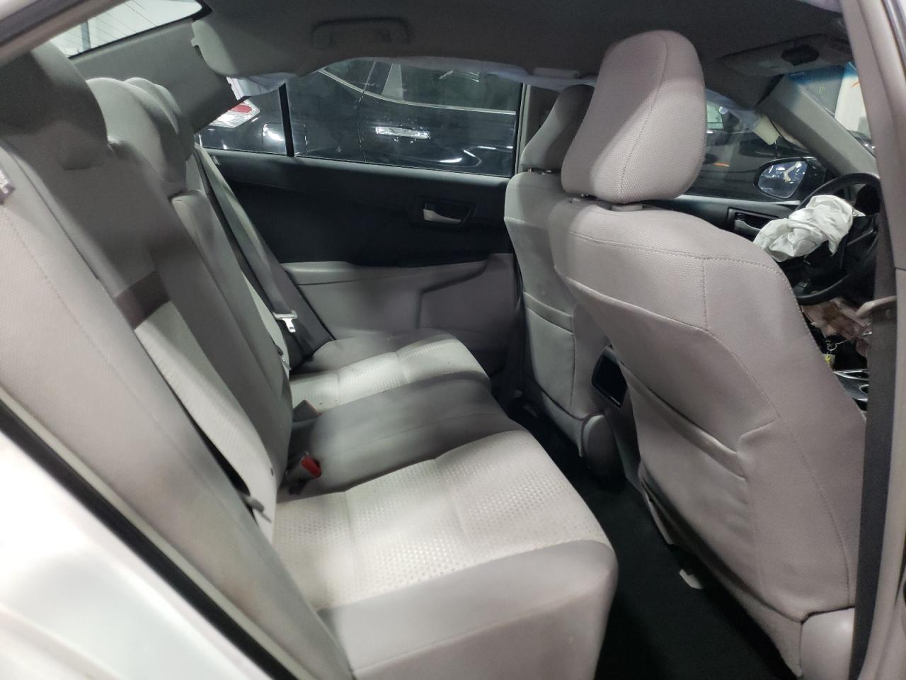 Photo 6 from auction – 2014 TOYOTA CAMRY L with VIN 4T4BF1FK3ER433612