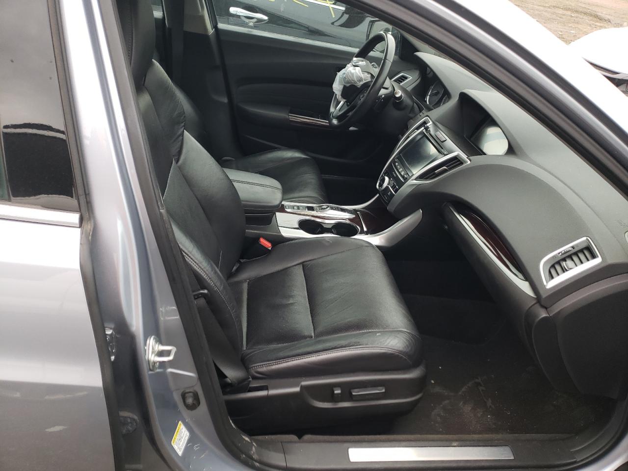 Photo 5 from auction – 2015 ACURA TLX ADVANC with VIN 19UUB3F76FA009632