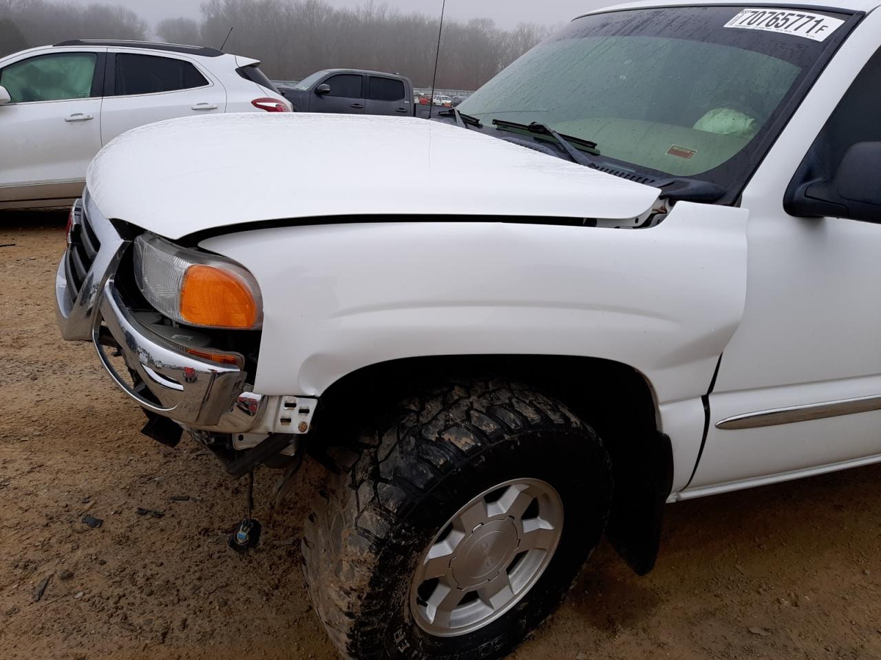 Photo 9 from auction – 2006 GMC NEW SIERRA with VIN 2GTEK13T361162133