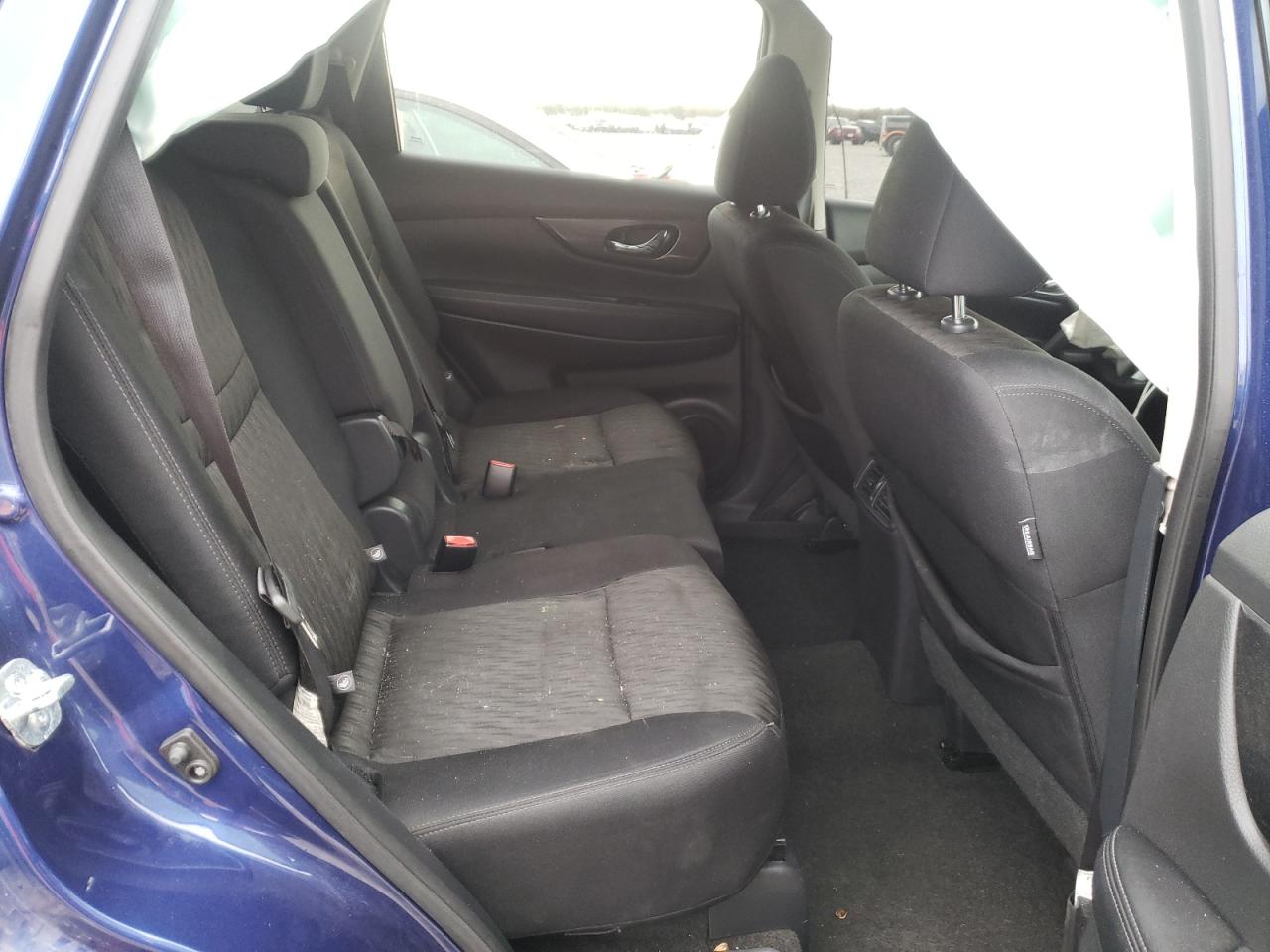 Photo 6 from auction – 2017 NISSAN ROGUE SV with VIN 5N1AT2MV5HC830671
