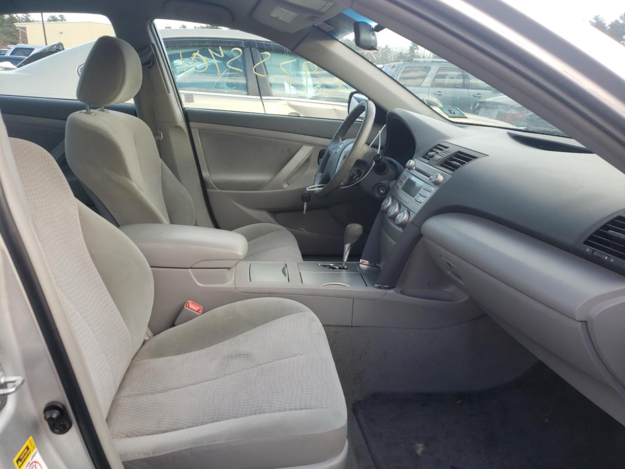 Photo 5 from auction – 2011 TOYOTA CAMRY BASE with VIN 4T1BF3EK7BU696785
