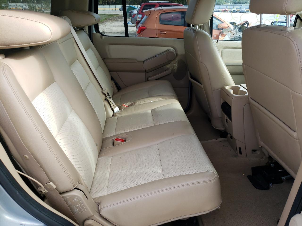 Photo 6 from auction – 2006 MERCURY MOUNTAINEE with VIN 4M2EU38826ZJ01738