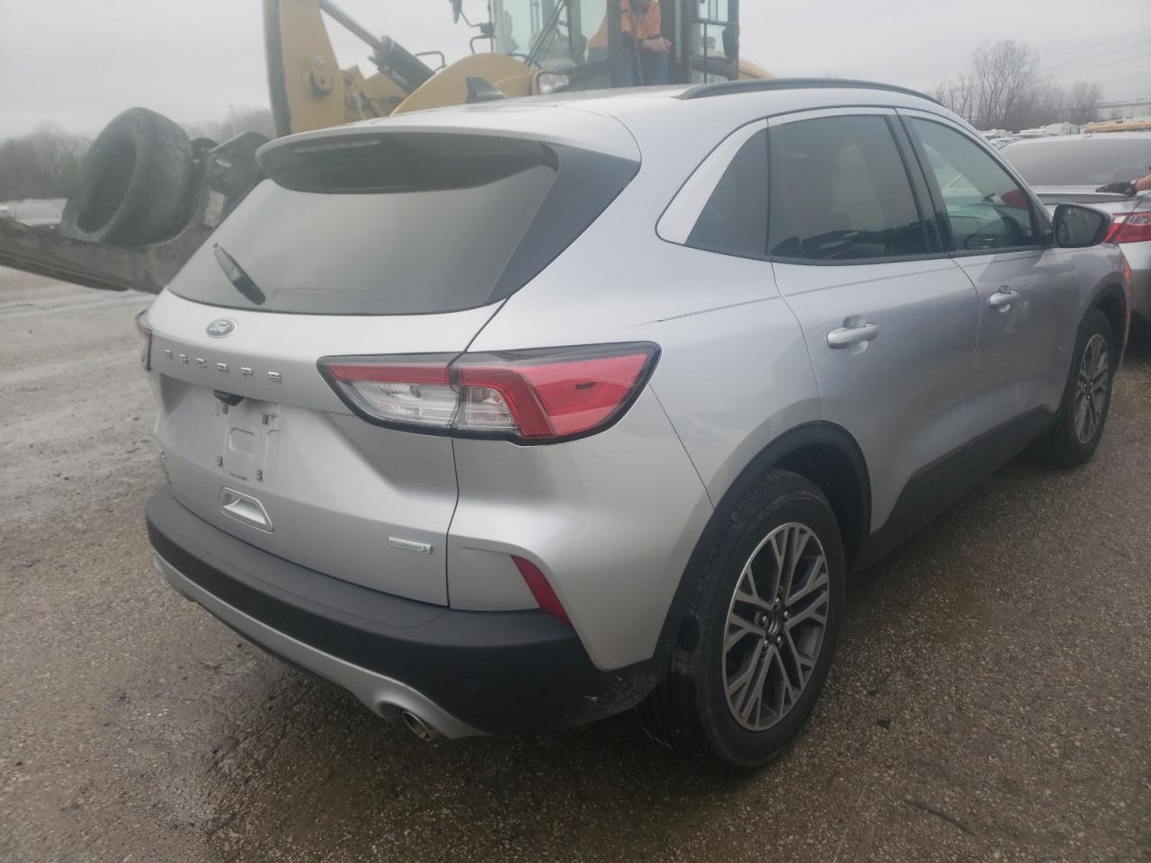 Photo 4 from auction – 2020 FORD ESCAPE SEL with VIN 1FMCU0H6XLUA33137
