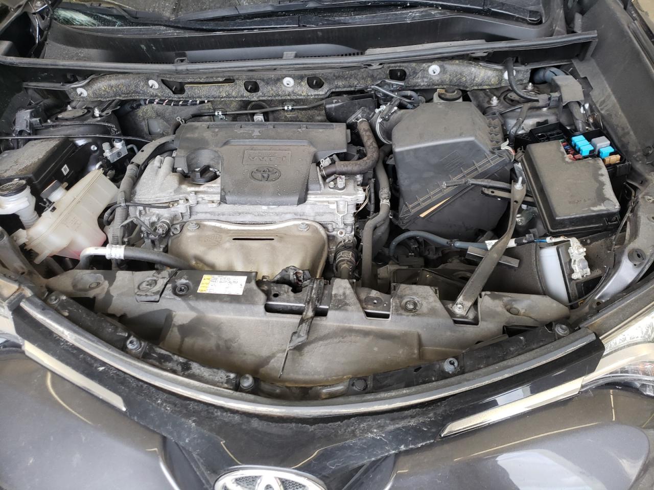 Photo 7 from auction – 2016 TOYOTA RAV4 XLE with VIN JTMRFREVXGJ095556