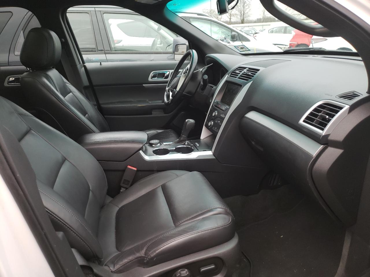 صورة رقم 5 من المزاد - 2014 FORD EXPLORER X مع VIN 1FM5K8D84EGC31525