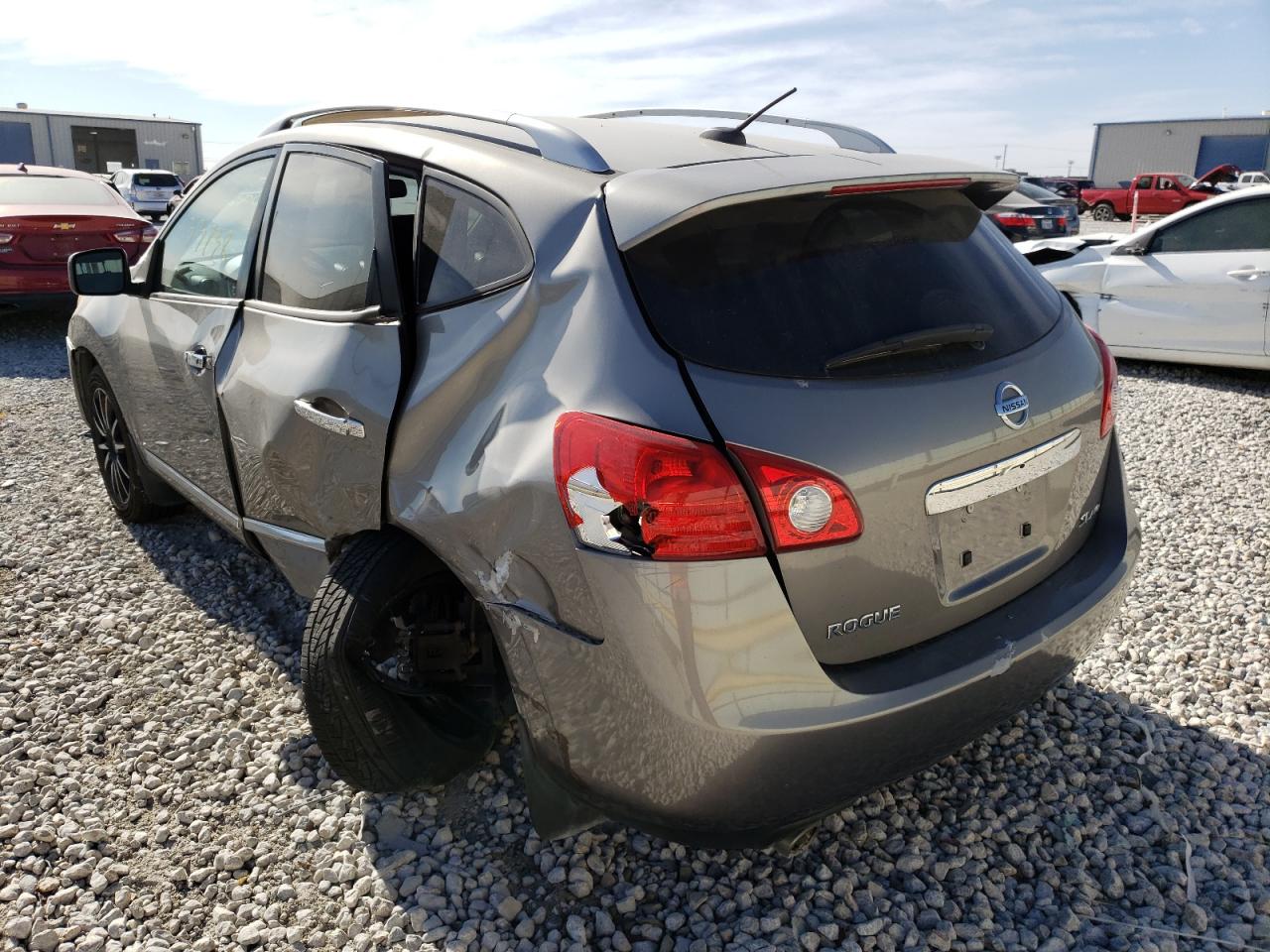 Photo 3 from auction – 2011 NISSAN ROGUE S with VIN JN8AS5MV7BW670960