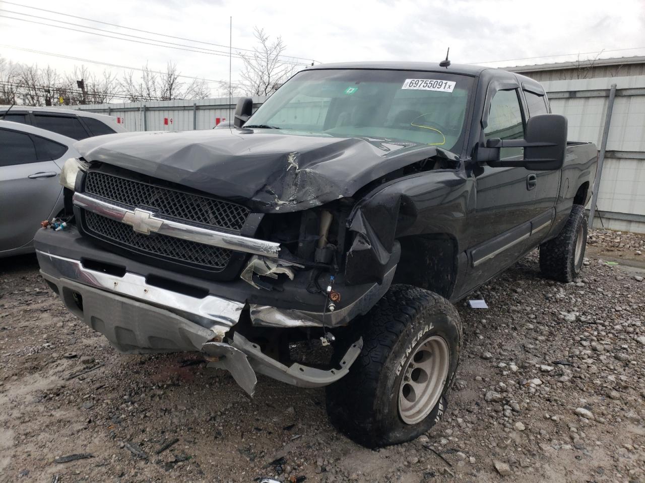 Photo 2 from auction – 2003 CHEVROLET SILVERADO with VIN 1GCEK19T53E267919
