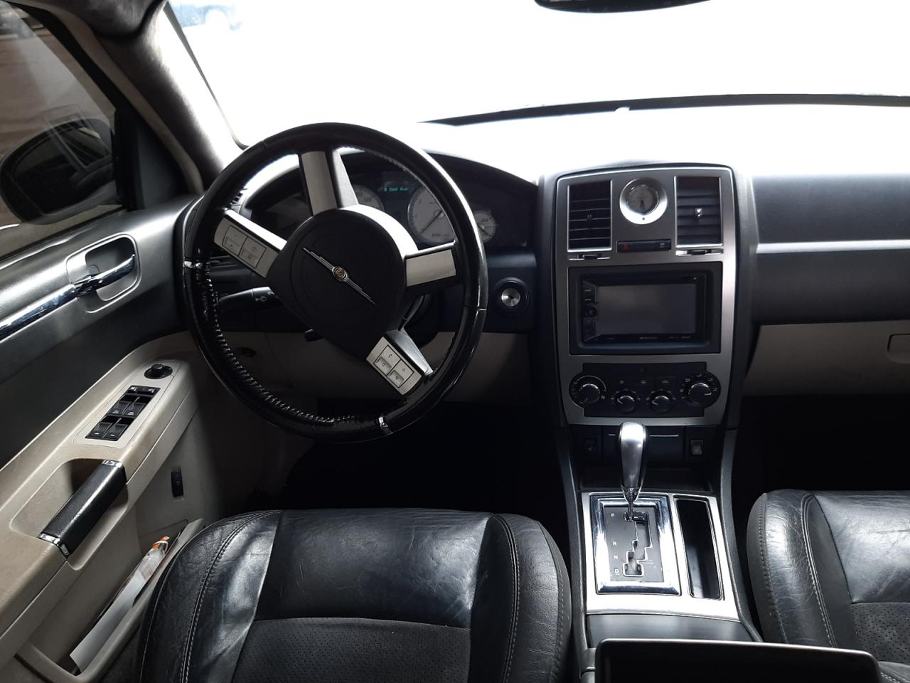 Photo 9 from auction – 2006 CHRYSLER 300 with VIN 2C3KA73W16H470156