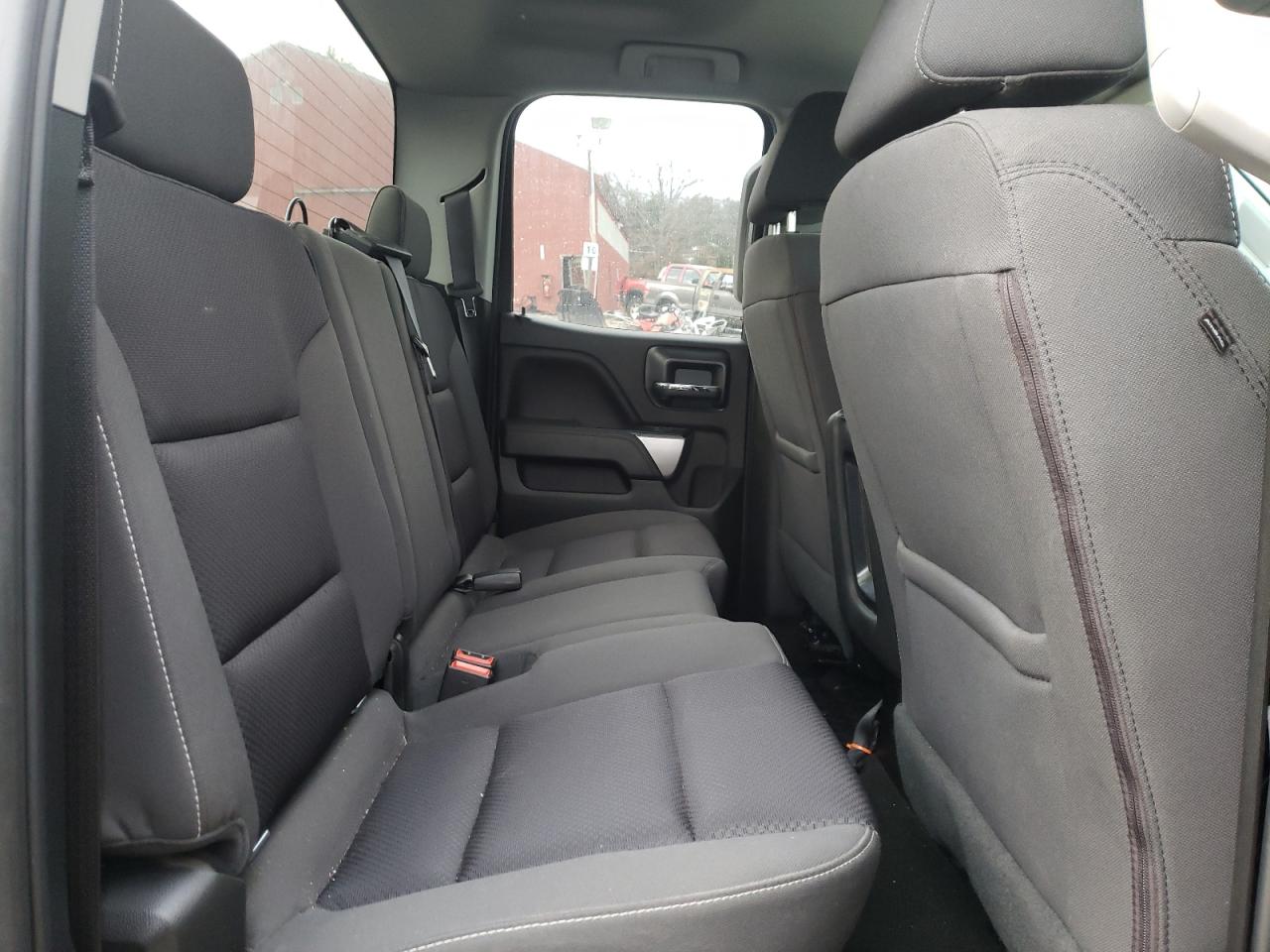 Photo 6 from auction – 2018 CHEVROLET SILVERADO with VIN 2GCVKREC2J1110433