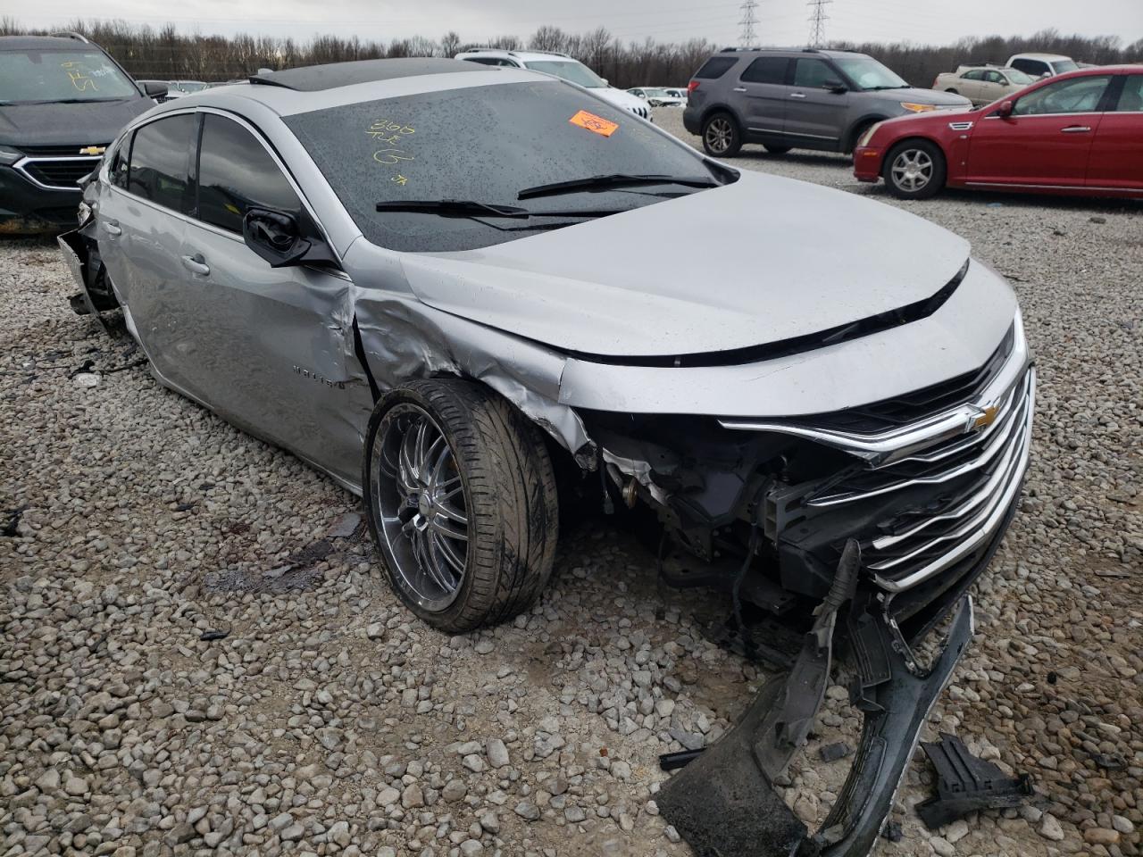 CHEVROLET MALIBU LT 2019 with VIN 1G1ZD5ST7KF138322 - Photo from auction